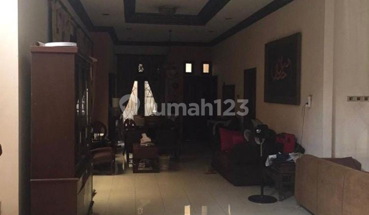 For Sale Nice House Strategic Location in Tanjung Barat, South Jakarta For Sale Nice House Strategic Location in Tanjung Barat, South Jakarta