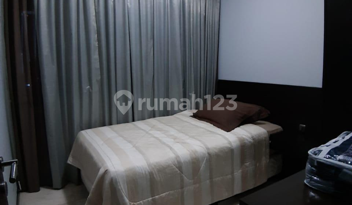 Kuningan Jakarta Selatan Dijual Apartemen Bellagio Residence 3BR Full Furnish Pool View Corner Room 2