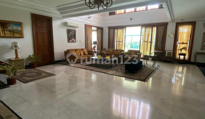 For Sale Luxury House in Elite Villa Mas Cinere Area, Strategic Location, Scenic Environment in Cirendeu South Tangerang 2