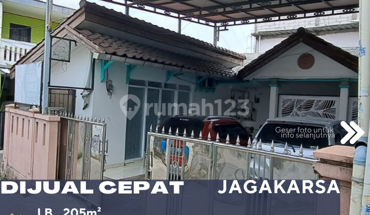 Dijual Rumah Terawat 3 Lantai Lokasi Strategis di Jagakarsa Jakarta Selatan 1