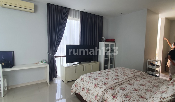Graha Family Surabaya Modern Minimalis Siap Huni Pakuwon Indah