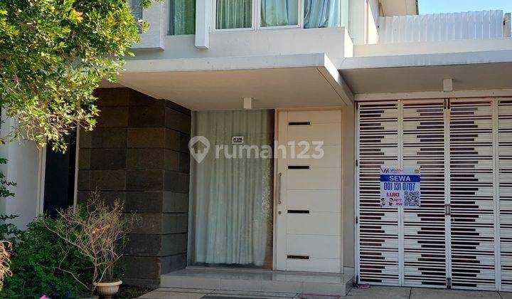 Rumah Siap Huni Full Perabot 2 Lantai Pakuwon Indah Surabaya 1