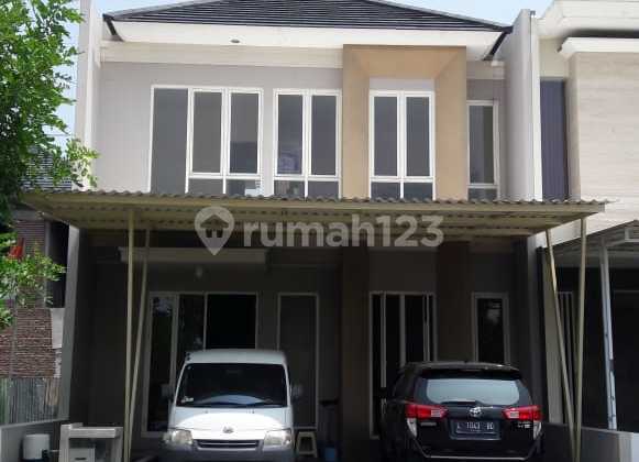 Royal Residence Greenwich Minimalis Modern 2 Lantai Surabaya