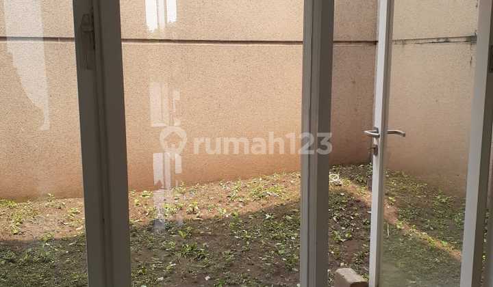 Royal Residence Greenwich Minimalis Modern 2 Lantai Surabaya 2