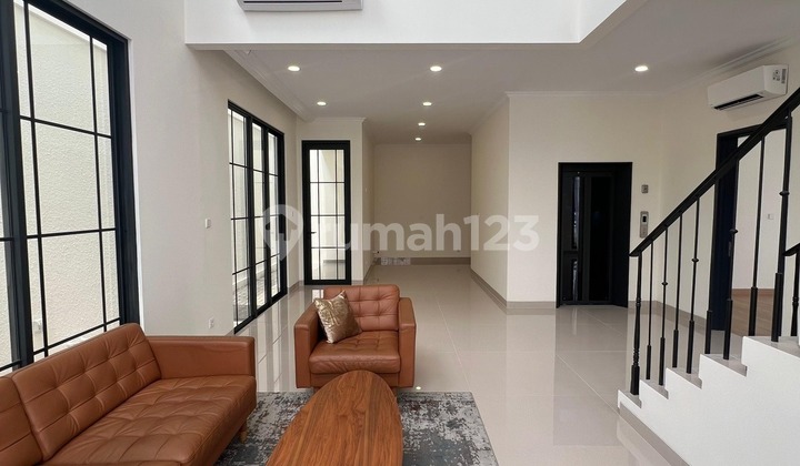 Dijual Cepat Rumah di Summarecon Serpong Bellfont East Type 12 2