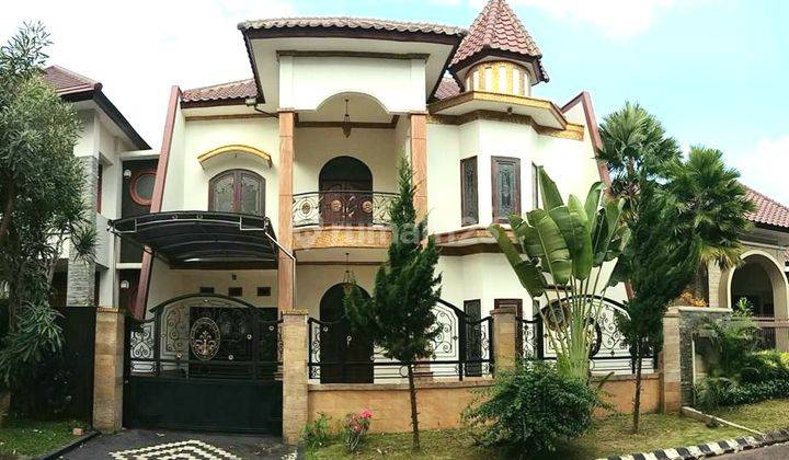 Rumah Mewah Furnished Di Istana Dieng, Malang 1