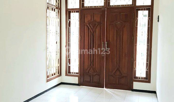 Rumah Cantik 1,5 lantai Siap Huni di Sulfat Malang 2