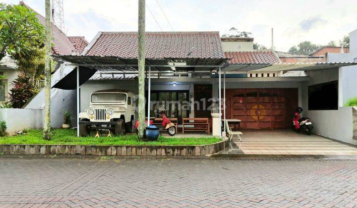 Rumah Semi Furnished Dekat SPK My Little Island di Dieng, Malang 1