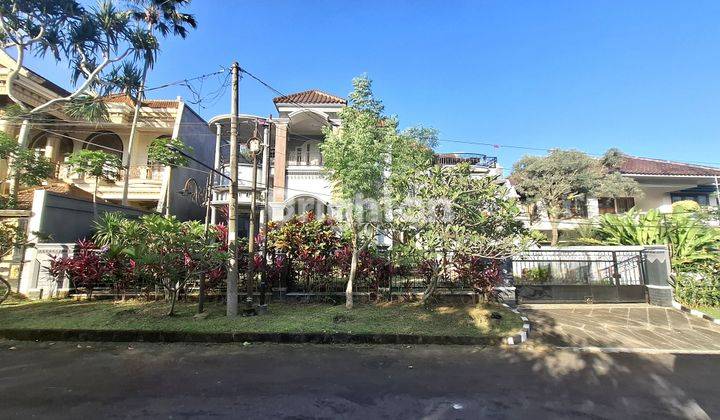 Rumah Mewah dengan Private Pool di Dieng, Malang 1