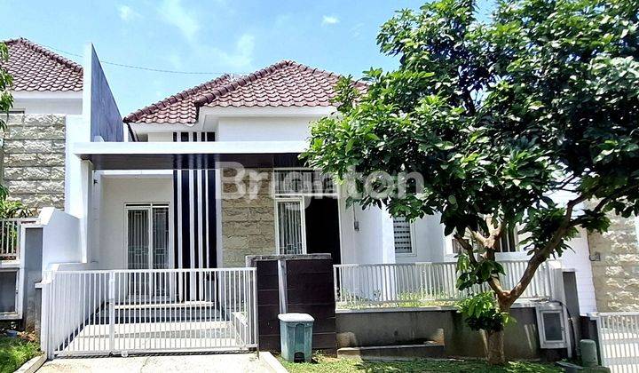 Rumah 1,5 Lantai Furnish dengan 4 Kamar di Austinville Dieng 1