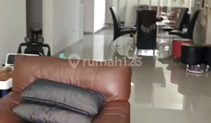 2-Story House, 8 Bedrooms, Semi-Furnished in VPT Tidar Malang