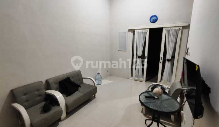 Modern Minimalist House in Green Orchid Soekarno Hatta