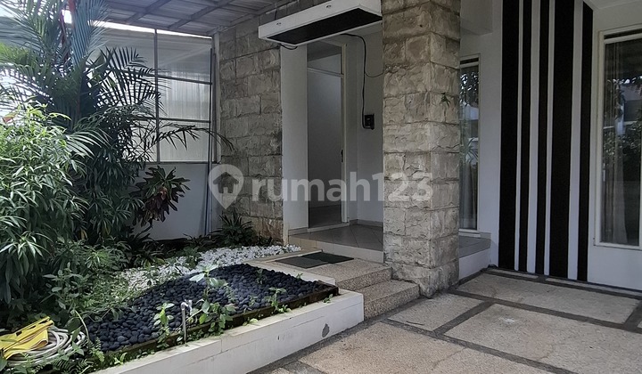 Rumah Semi Furnish di Austinville Dieng Malang Rumah Semi Furnish di Austinville Dieng Malang