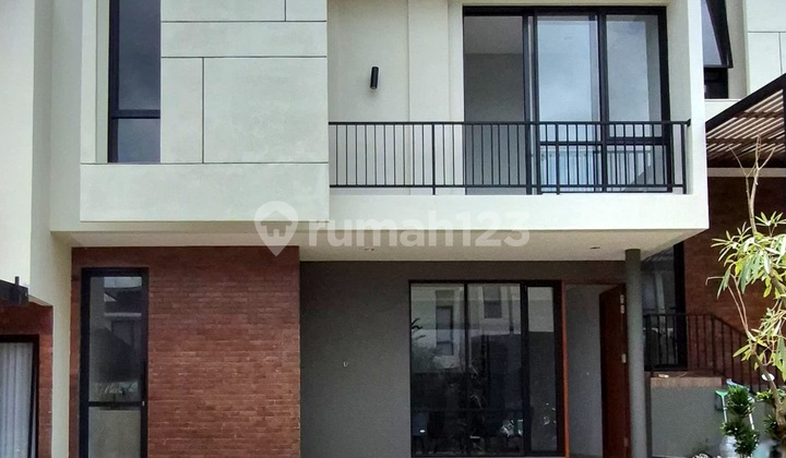 Rumah 2 Lantai Kondisi Baru Gress di Tidar Atas Malang