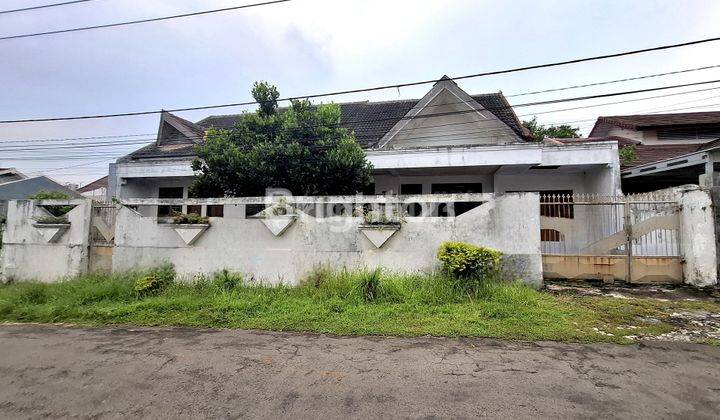 Rumah dengan 7 Kamar Tidur di Bukit Dieng Malang 1