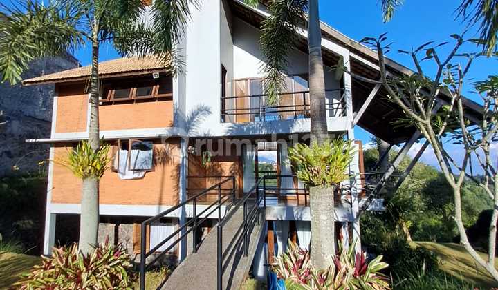 VILLA CANTIK DI KAWASAN RAMAI WISATA LEMBANG BANDUNG