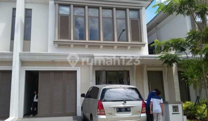 Spacious House for Rent in BSD City Center at an Affordable Price Spacious House for Rent in BSD City Center at an Affordable Price