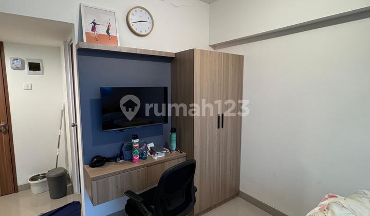 APARTMENT FULL FURNISHED TYPE STUDIO AKSES LANGSUNG KE STASIUN KRL 2