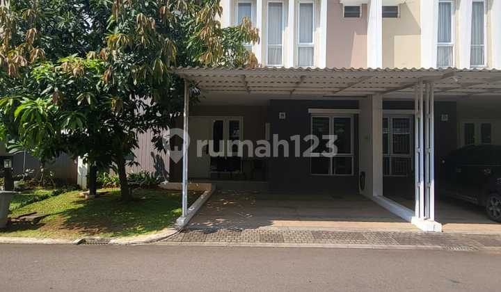 For Rent! 2-Story Semi-Furnished House, Strategic Location Near Symphonia Lake.