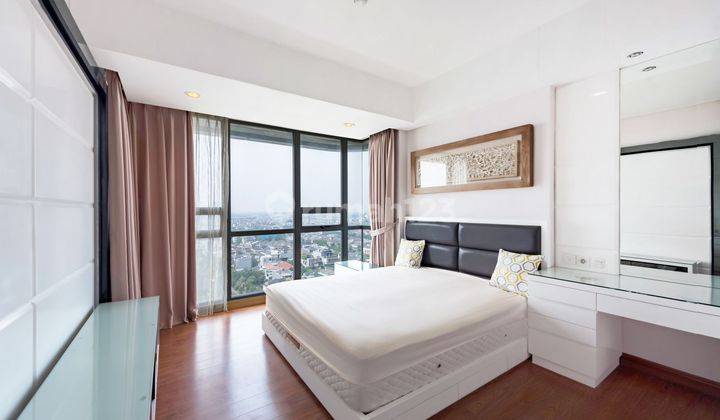 Jual Apartemen 3 BR di St Moritz Tower Royal Lt 21 Jakarta Barat 1