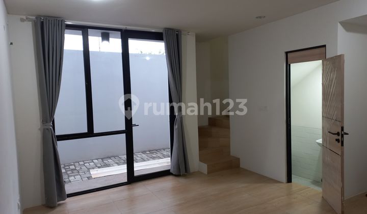 Rumah Cendana Lippo Village 2