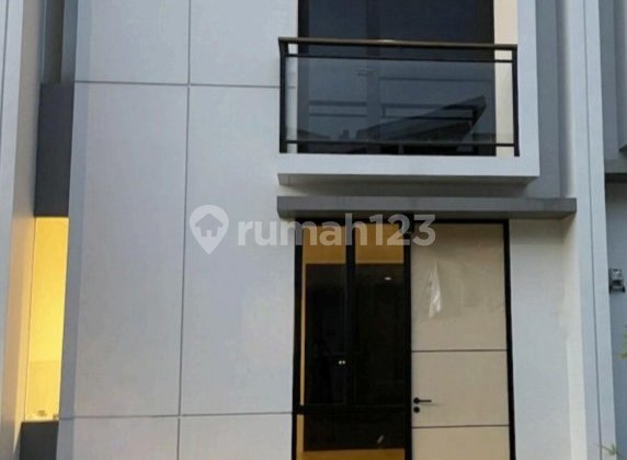 Strategic House in Lippo Karawaci