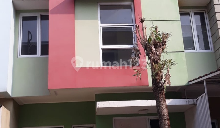 Rumah Arcadia Masih Baru Rumah Arcadia Masih Baru