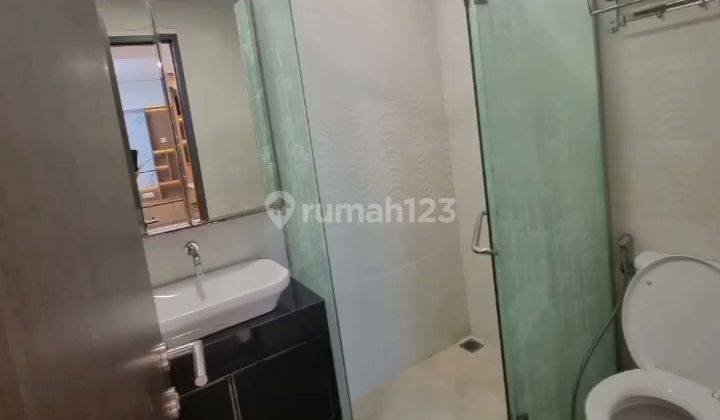 Sewa type 3 bedroom Apartment Grand Jati Junction Medan  10