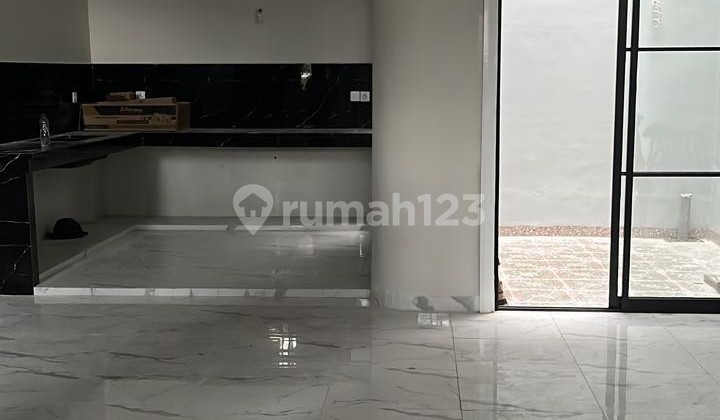 Jual Rumah / Villa Mewah Komplek Citraland Gama City Jalan Boulevard Barat Raya - Kenangan - Pancing - Medan 1