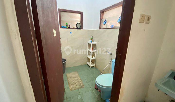 Rumah Luas, Nyaman. Lokasi Strategis, Aman, Tidak Banjir, SHM 9