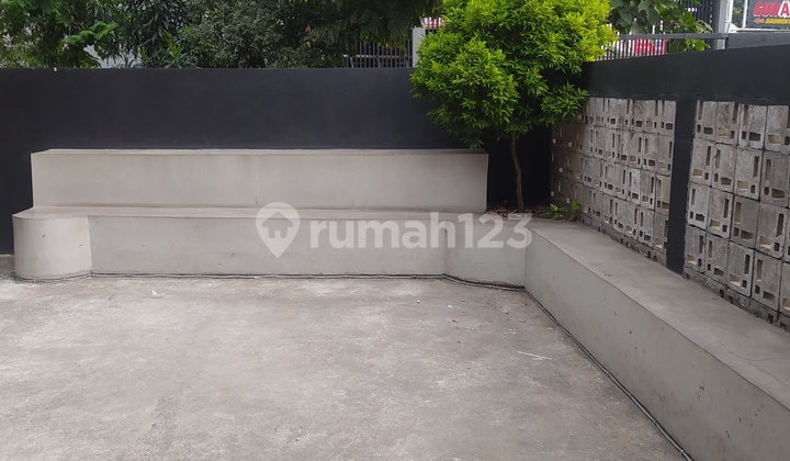 Dijual Cepat Ruko & Rumah 2 lantai di Jalan Raya Utama Karawaci 