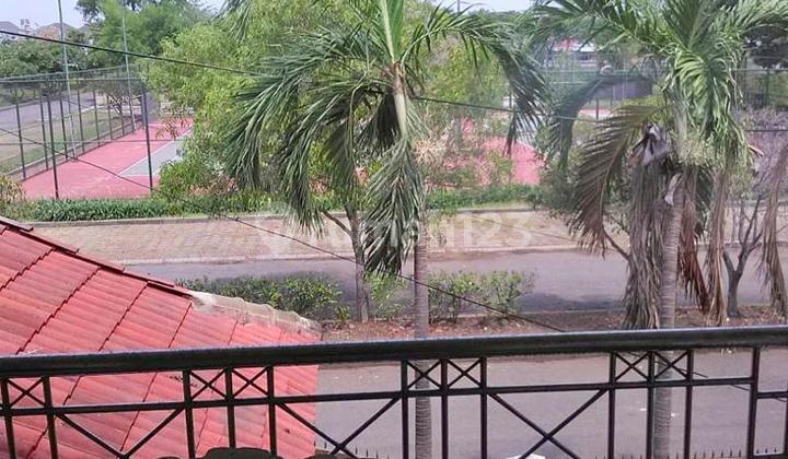 Rumah 2 Lantai Bagus SHM di Pantai Mentari, Surabaya 2