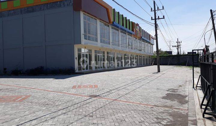 Ruko di Jl. Raya Kepatihan - Gresik, Gresik 180 m Baru SHM 4
