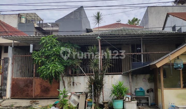 Rumah Bagus SHM di Kriskencana Sari Barat, Surabaya 1