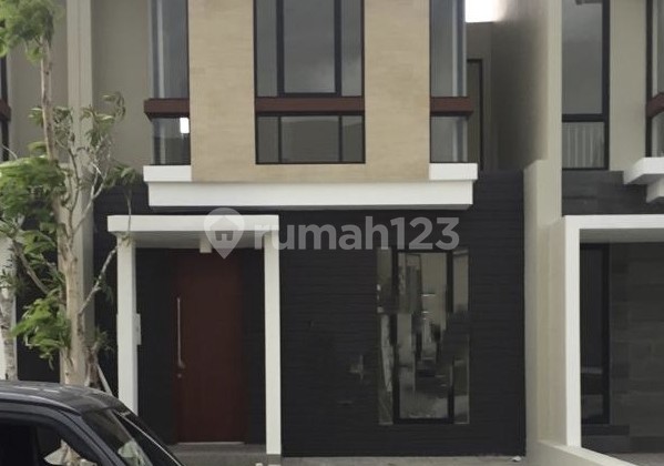 Rumah 2 Lantai Baru HGB di Northwest Lake Citraland Utara, Surabaya Rumah 2 Lantai Baru HGB di Northwest Lake Citraland Utara, Surabaya