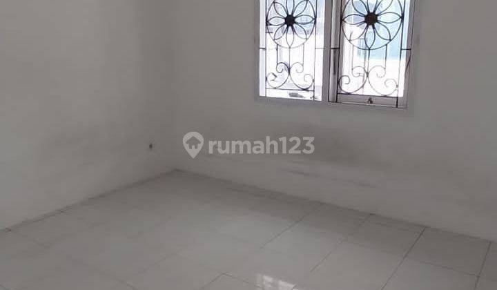 Rumah Bagus Semi Furnished SHM di Bukit Palma Citraland Utara, Surabaya 2