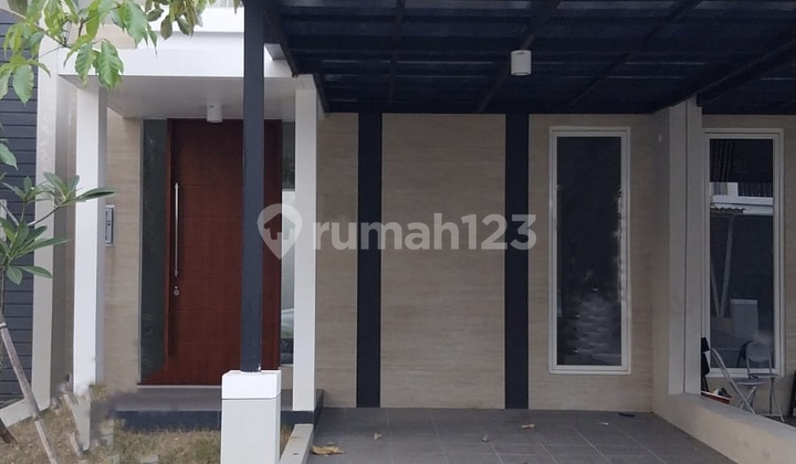 Rumah 2 Lantai Bagus HGB di Northwest Park, Citraland Utara, Surabaya