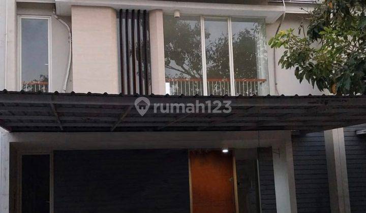 Rumah 2 Lantai Bagus HGB di Northwest Park Citraland Utara, Surabaya 1