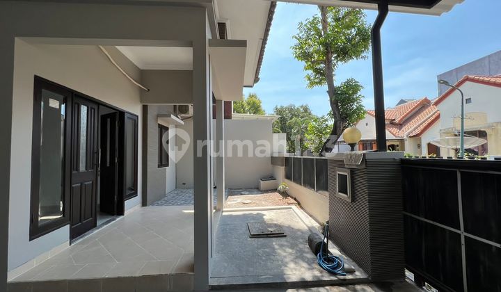 Rumah Bagus SHM di Alam Hijau Citraland Utama, Surabaya Rumah Bagus SHM di Alam Hijau Citraland Utama, Surabaya