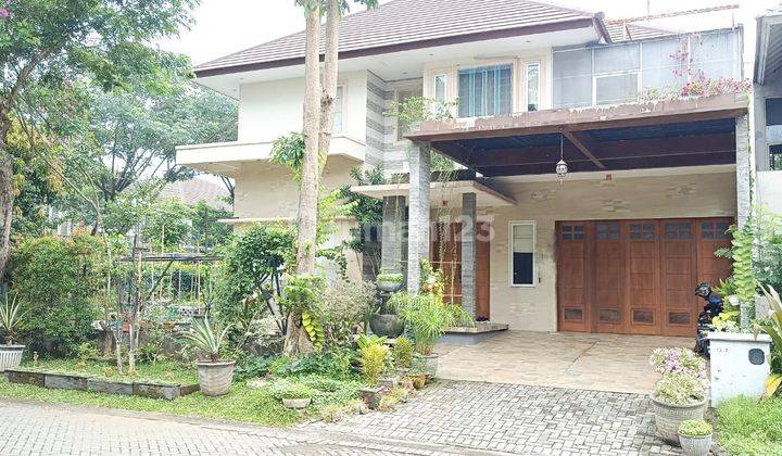 Rumah 2 Lantai Bagus Furnished SHM di Diamond Hill , Surabaya 1