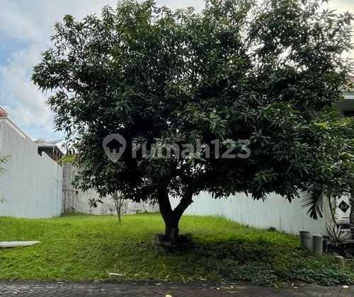 Tanah di Graha Family, Surabaya HGB 399 m² Tanah di Graha Family, Surabaya HGB 399 m²