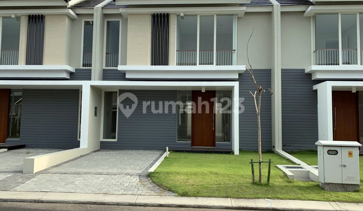 Rumah 2 Lantai Bagus HGB di Northwest Park Citraland Utara, Surabaya Rumah 2 Lantai Bagus HGB di Northwest Park Citraland Utara, Surabaya
