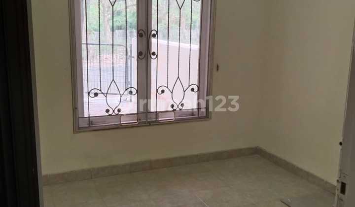 Rumah Bagus SHM di Pantai Mentari, Surabaya 2