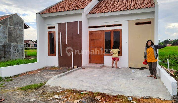 Rumah minimalis modern di Karang dlanggu 4