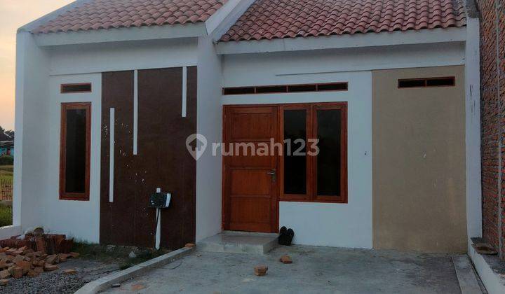 Rumah minimalis modern di Karang dlanggu 7
