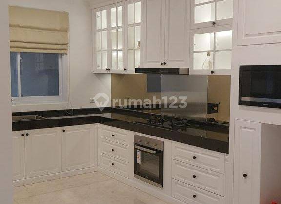 Rumah Bagus di Jl. Gudang Peluru 7