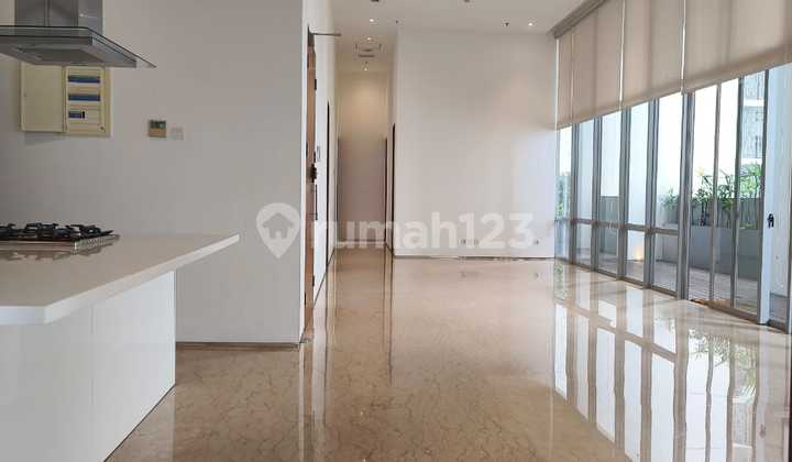 Senopati Suite Penthouse Jr.