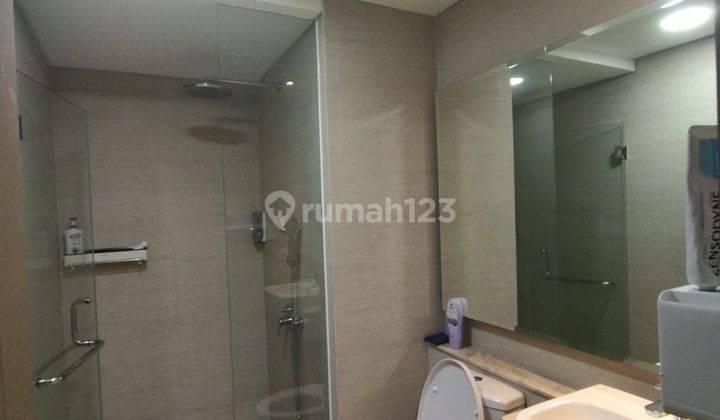 Gold Coast Apt Atlantic Ls 113m 3 Br Lt Tinggi Full Furnish Bagus 2