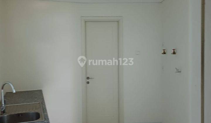 Apartemen Regatta 3 BR London Uk163m2 Unfurnish Lt 15 Bagus Murah 2