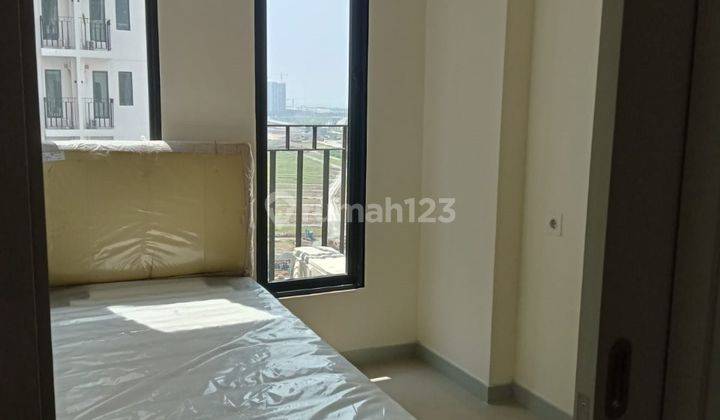 Osaka Riverview Apt Tower B Lantai Tengah 2 BR Semi Furnished 26m 1